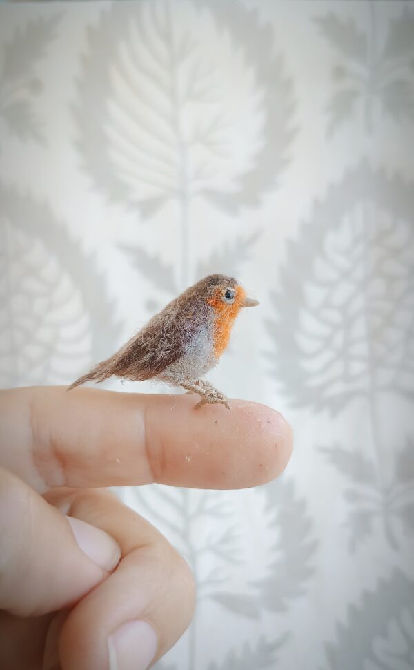 Miniature Needle Felted Robin – Handmade Wool Bird Sculpture