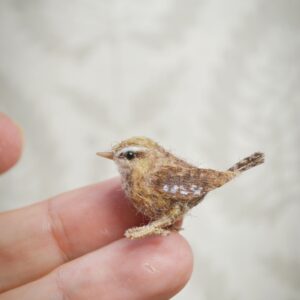 Miniature Needle Felted Wren – Handmade Wool Bird Sculpture (2 cm)