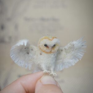 Miniature Felt Owl in Flight – Handmade Poseable Wool Bird Sculpture (4 cm)