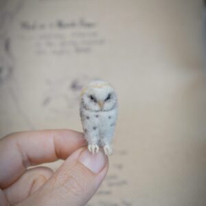 miniature snow owl by hromovfelts