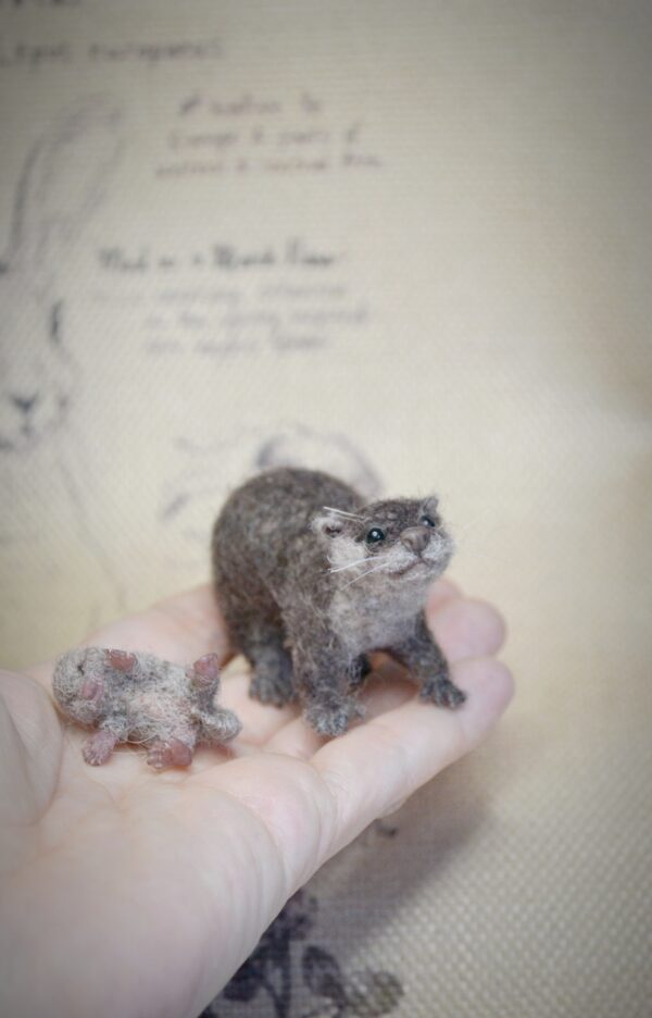 Otter with Baby Needle Felted Miniature - Image 8