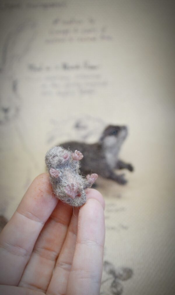 Otter with Baby Needle Felted Miniature - Image 9