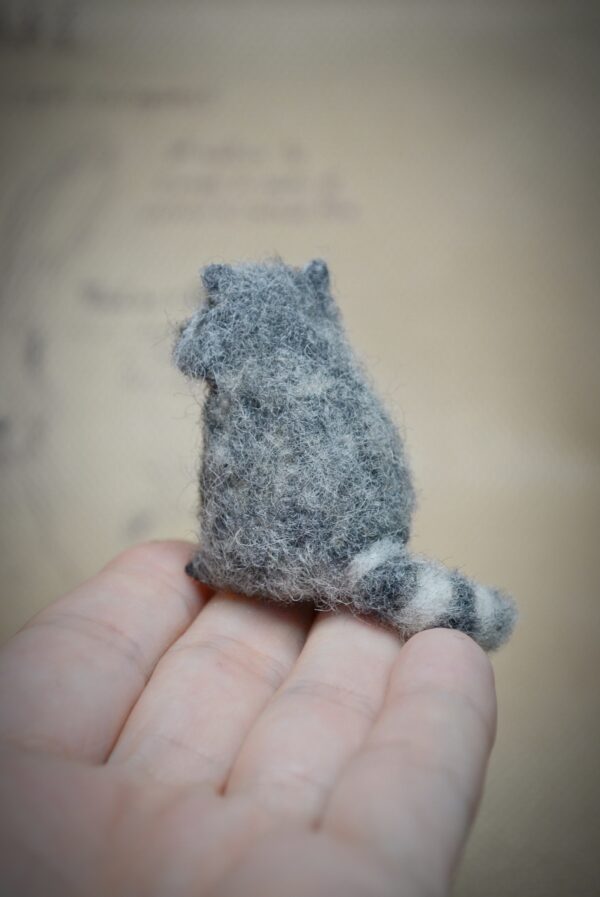 Raccoon Needle Felted Miniature – Sitting Wool Figurine - Image 3
