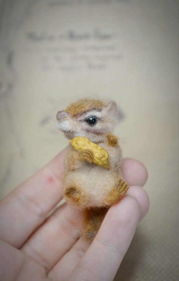 Chipmunk Needle Felted Miniature with Peanut - Image 5