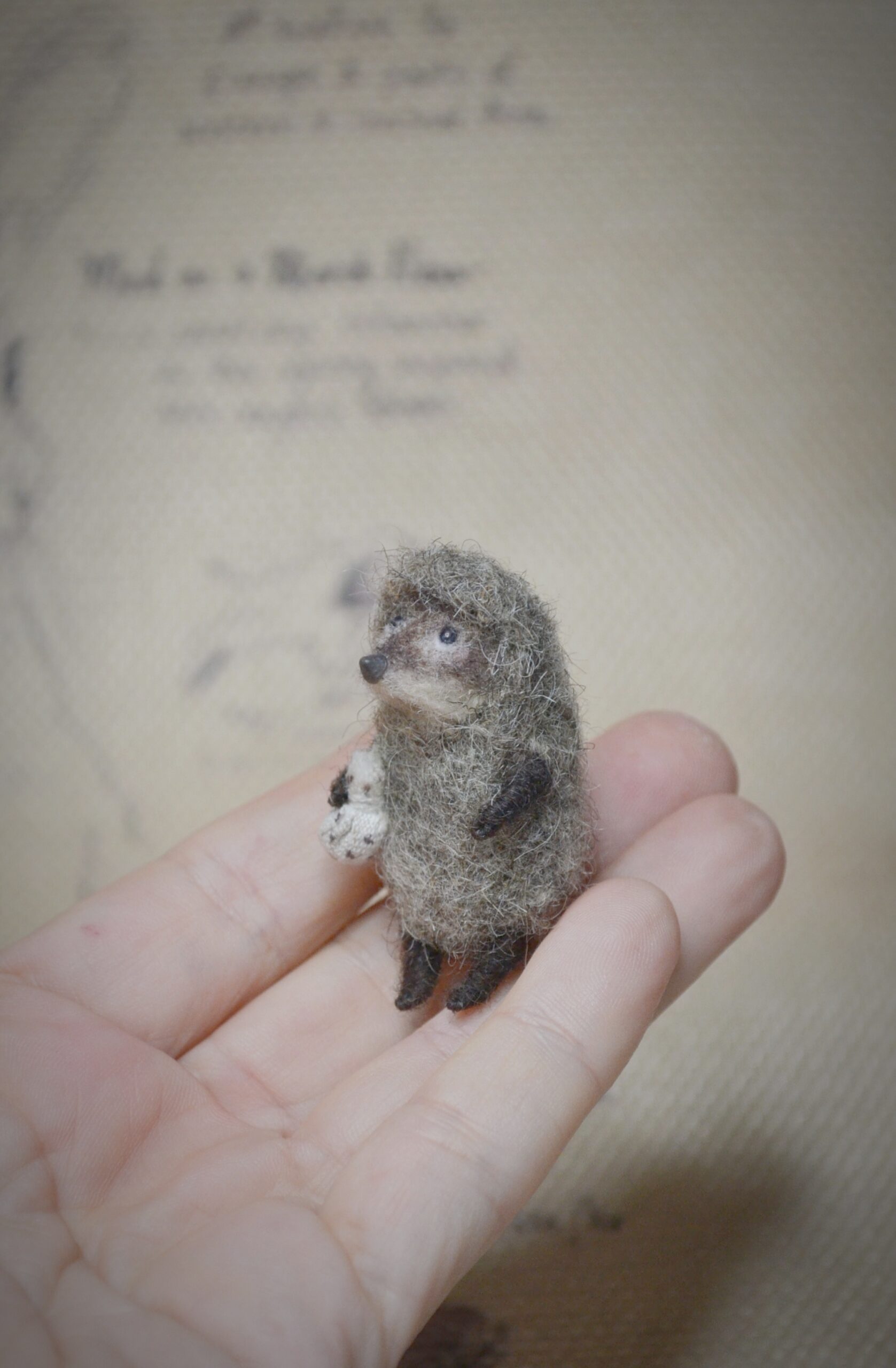Needle Felted Hedgehog “Hedgehog in the Fog” – Custom Handmade Wool Figurine - Image 2