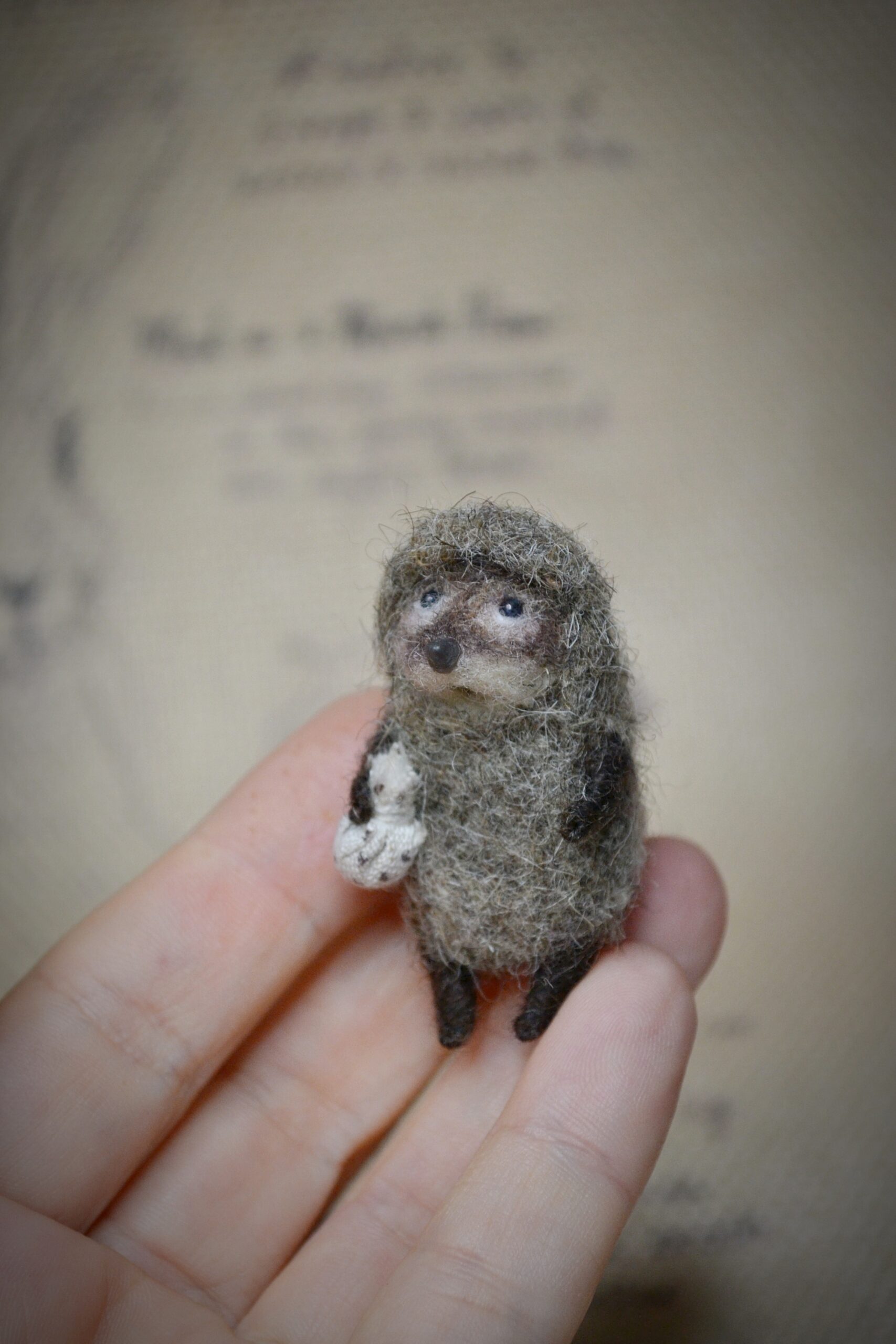 Needle Felted Hedgehog “Hedgehog in the Fog” – Custom Handmade Wool Figurine - Image 4