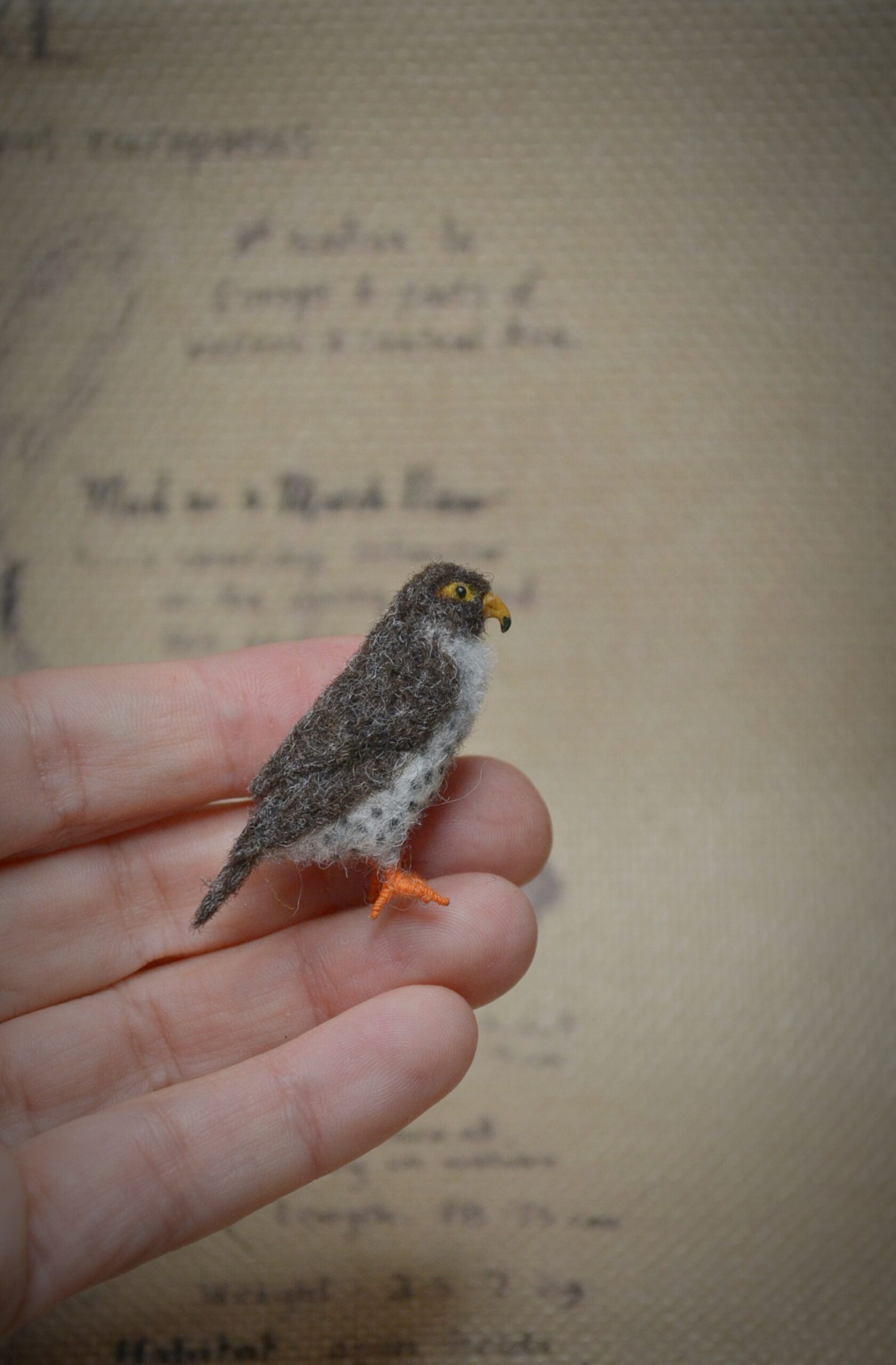 Needle Felted Falcon Miniature – Handmade Wool Bird Figurine - Image 7