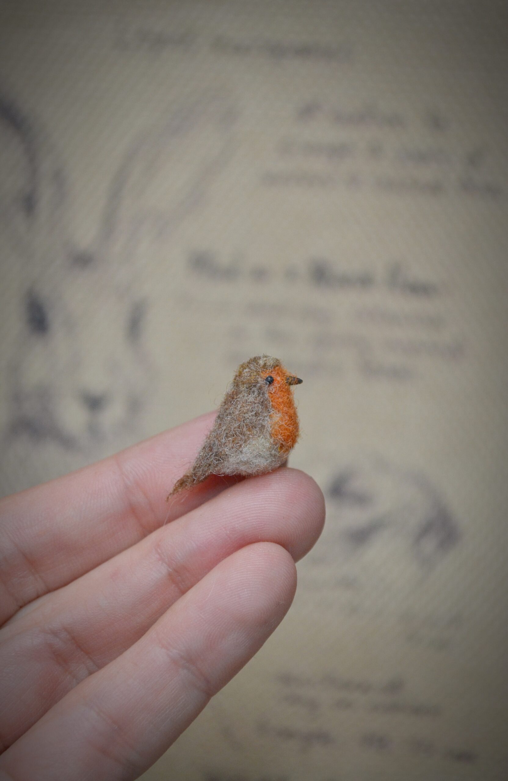 Needle Felted Robin Miniature – Handmade Wool Bird Figurine - Image 2