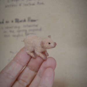 Needle Felted Piglet Miniature – Handmade Wool Pig Figurine This handmade needle felted piglet miniature