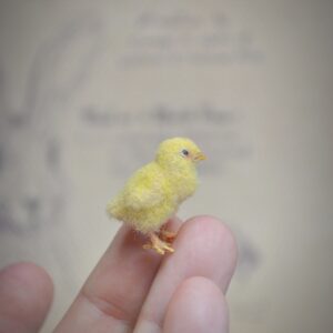 Tiny Needle Felted Chick Miniature – Dollhouse Baby Chicken Figurine