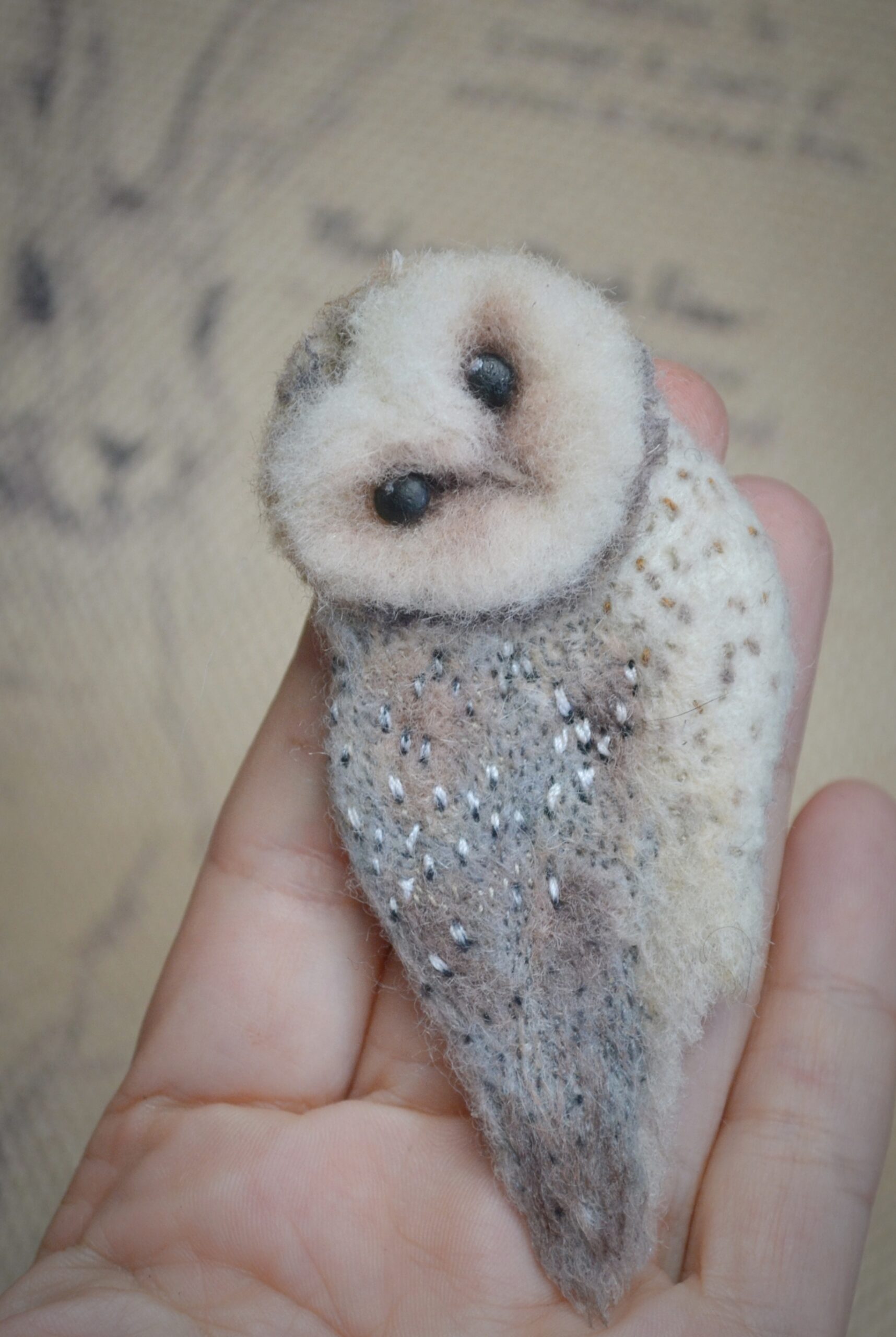 Needle Felted Barn Owl Brooch – Embroidered Wool Owl Pin - Image 3